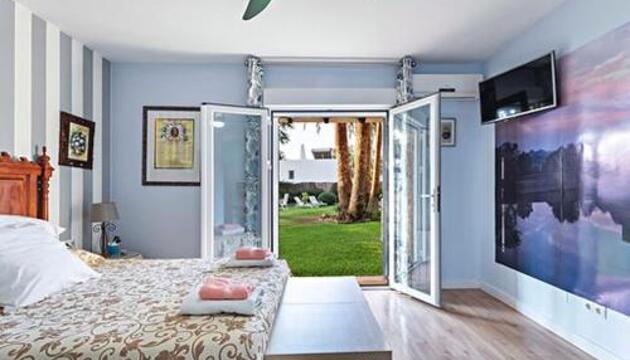 Photo – B&amp;B Los Alamos