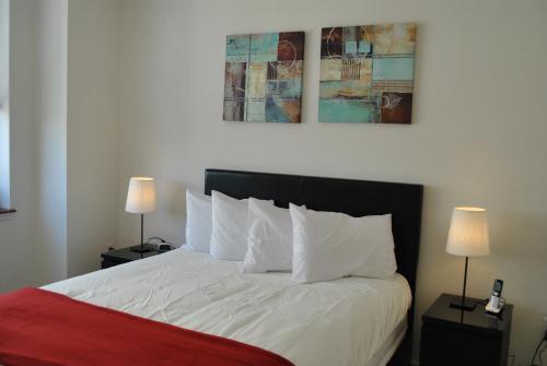 Room – Columbus Suites