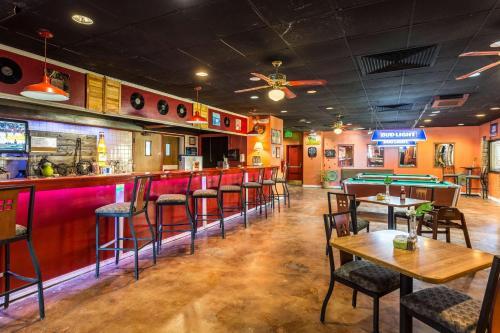 Foto de restauración de Motel 6 Nashville