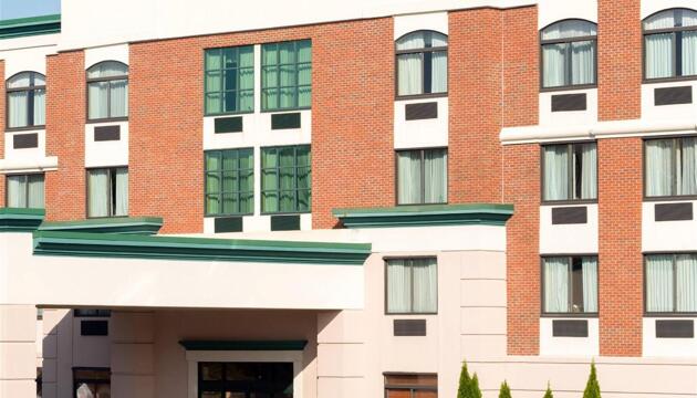 Photo – Hotel Wingate by Wyndham Dayton - Fairborn