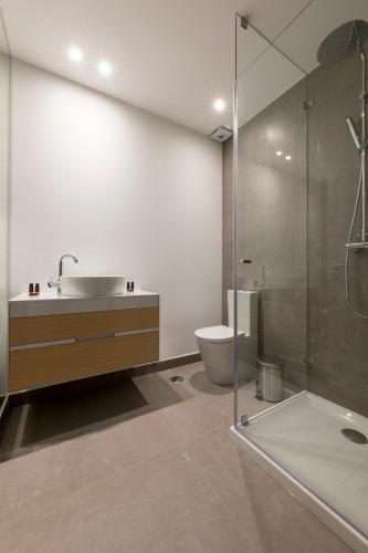Foto del baño de Apartamentos Lisbon Domus 74 by amcf
