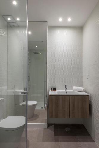 Foto del baño de Apartamentos Lisbon Domus 74 by amcf