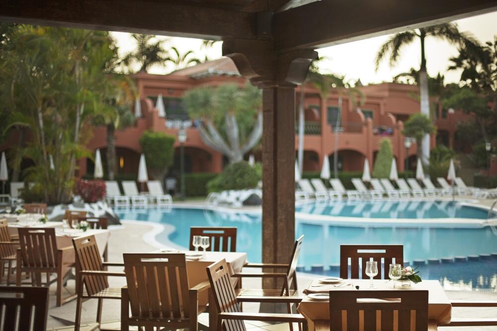 Foto de restauración de Adrián Hoteles Colón Guanahaní Adultos Only