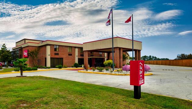 Photo – Hotel Red Roof Inn &amp; Suites Jacksonville, NC