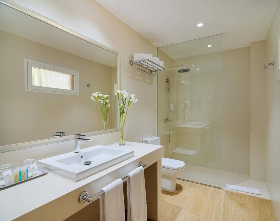Foto del baño de Arena Suite Hotel