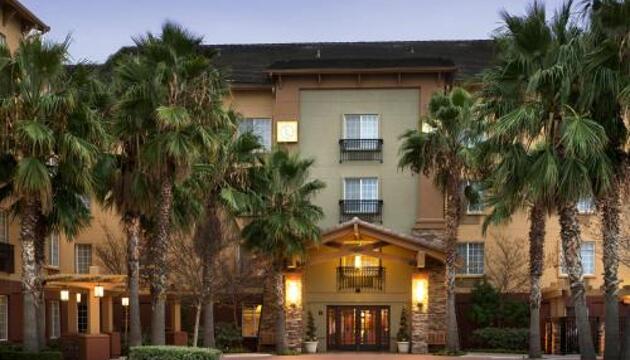 Photo – Larkspur Landing Folsom-An All-Suite Hotel