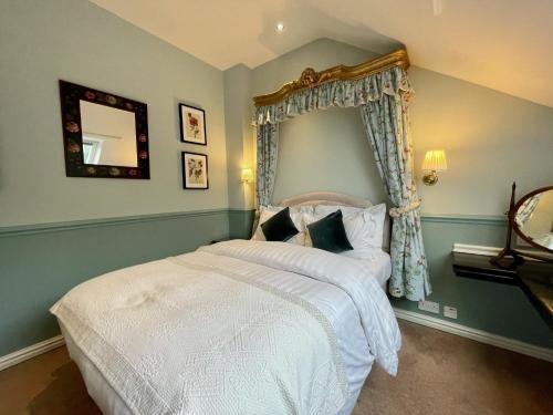 Room – Holdsworth House Hotel