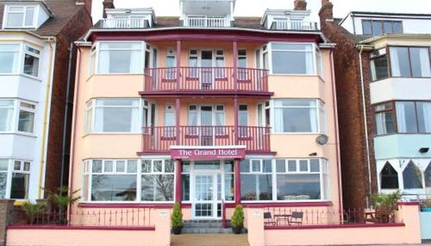 Photo – The Grand Hotel by Paymán Club