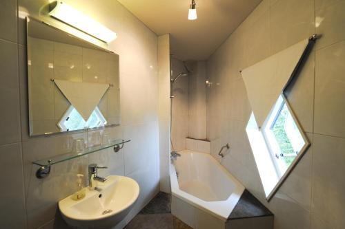Foto del baño de Hotel de Watertoren