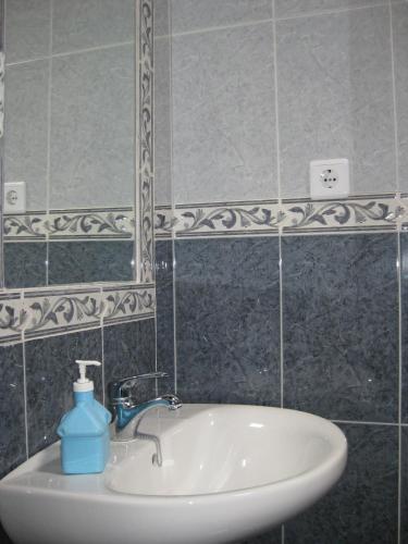 Foto del baño de Hostal el Duje