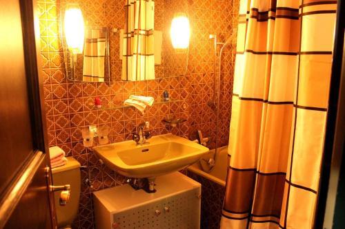 Bathroom – Vacation Rentals Haus Oasis