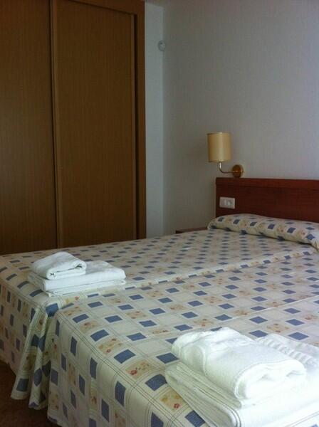 Foto de una habitación de Apartamentos Los Juncos Sant Just