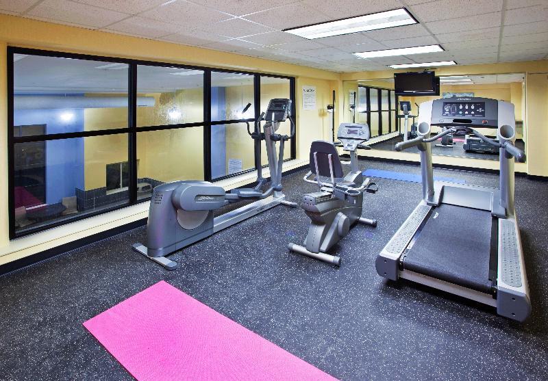 Foto de los servicios de Holiday Inn Express &amp;amp; Suites Niagara Falls, an IHG Hotel