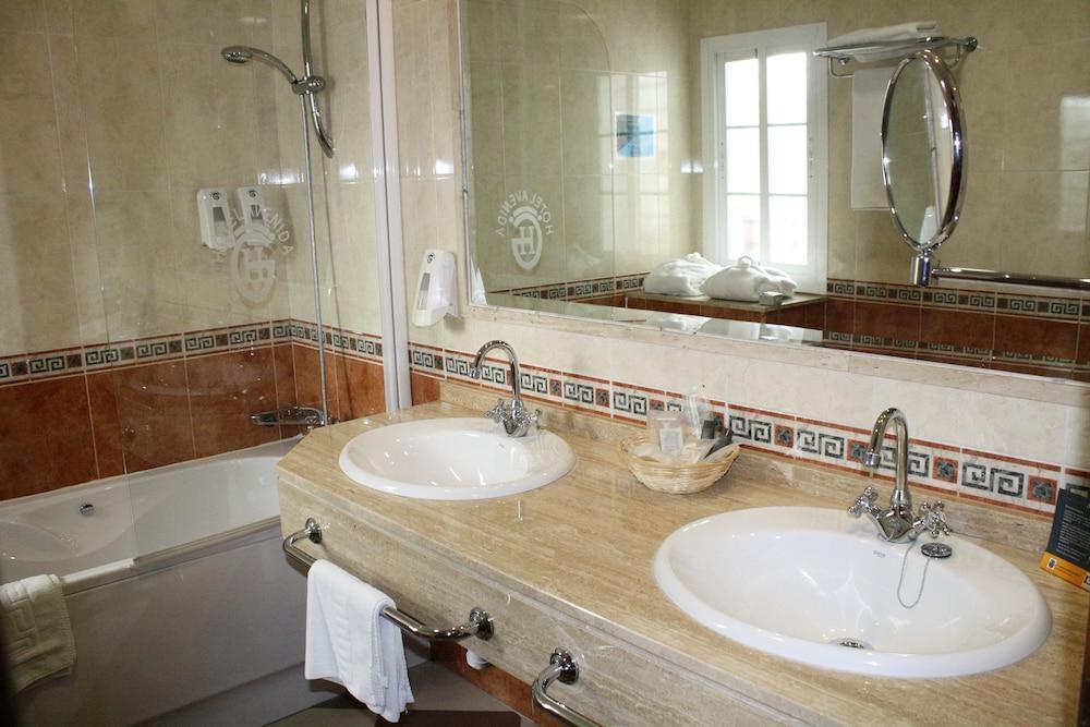 Foto del baño de Hotel Avenida Tropical by Bossh Hotels