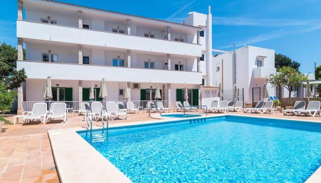 Foto de Hotel Ses Puntetes