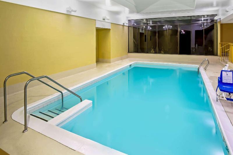Foto de los servicios de Hotel La Quinta by Wyndham Stamford / New York City