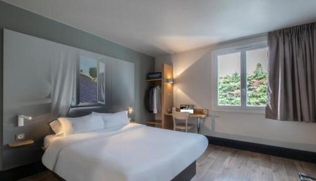 Foto de B&amp;B Hôtel ORANGE - Échangeur A7 A9