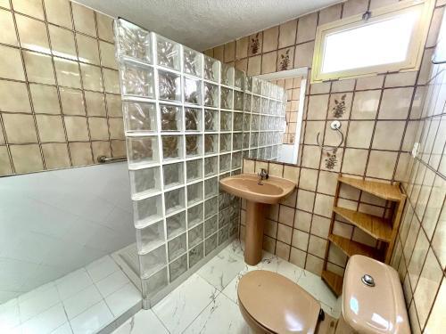 Foto del baño de Alquileres Vacacionales Mariscal 1 - Aloturin Benidorm