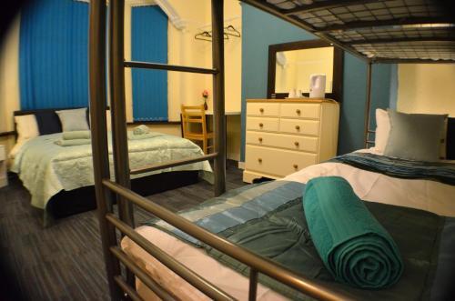 Foto de una habitación de Birchfields Guest House