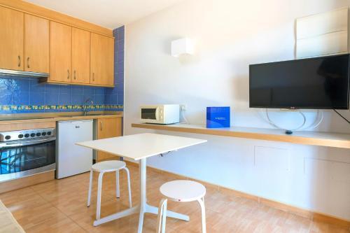 Foto de restauración de Apartamentos Ses Eufabietes