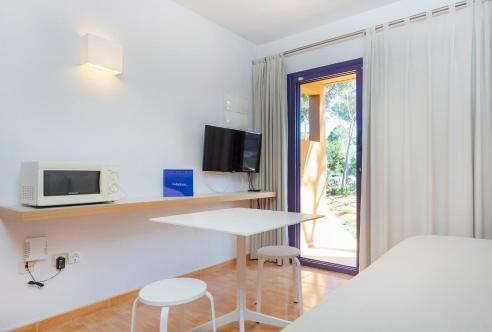 Foto de restauración de Apartamentos Ses Eufabietes
