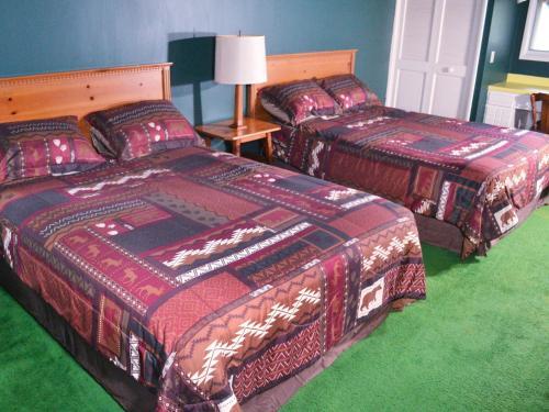 Photo – Hotel Birchwood Inn