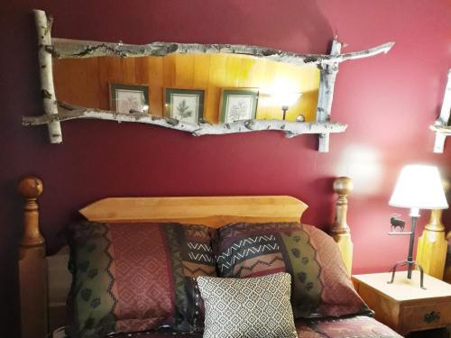 Room – Hotel Birchwood Inn