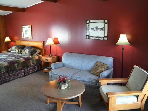 Room – Hotel Birchwood Inn
