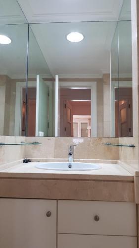 Foto del baño de Alquileres Vacacionales Santa Margarita - Fincas Benidorm