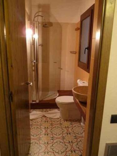 Foto del baño de Masia Tinet