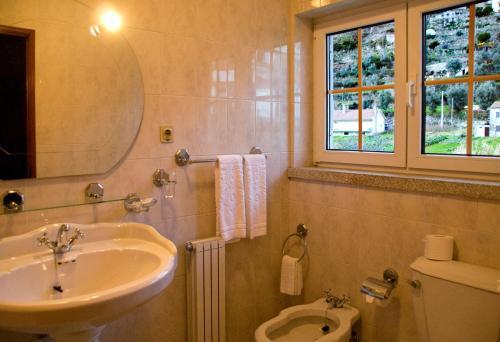 Foto del baño de Casa da Ribeira