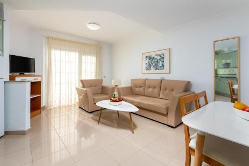 Foto de una habitación de Apartamentos Edificio Playa