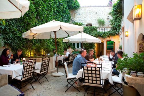 Foto de restauración de Hotel &amp;amp; Restaurant Jardi D&amp;#039;Artà