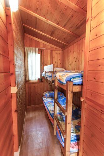 Foto de una habitación de Bungalows - Càmping El Solsonès