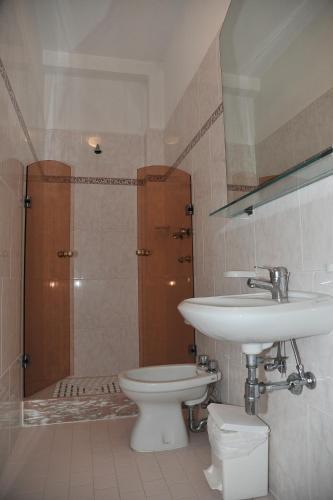 Foto del baño de Hotel Baia Marina