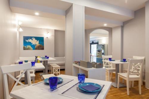 Dining – L&amp;#039;Approdo Hotel