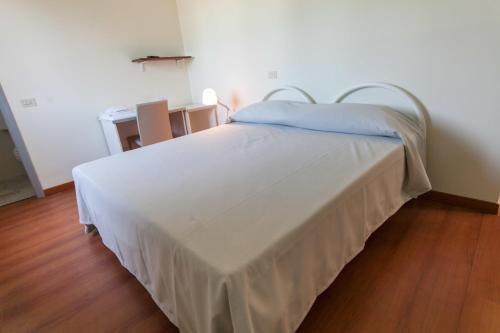 Room – L&amp;#039;Approdo Hotel