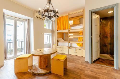 Foto de una habitación de Yes Lisbon Hostel