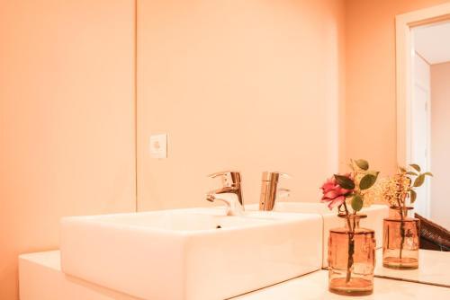 Foto del baño de Apartamentos PIPADOURO by YoursPorto