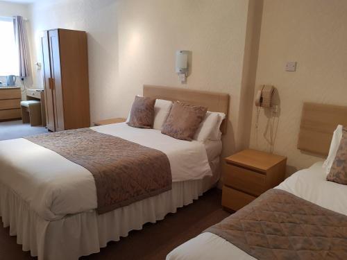 Foto de los servicios de Burley Court Hotel