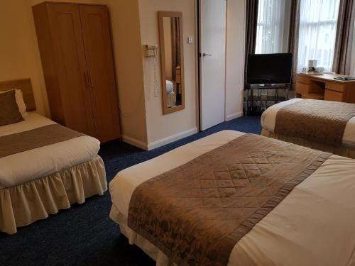 Foto de los servicios de Burley Court Hotel