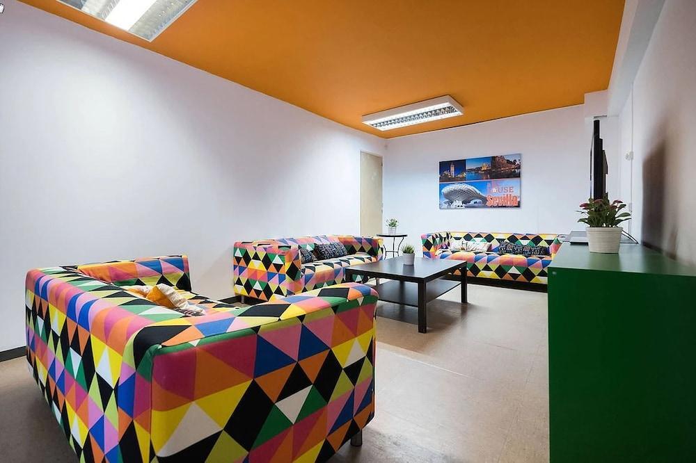 Foto general de Albergue Arc House Barcelona