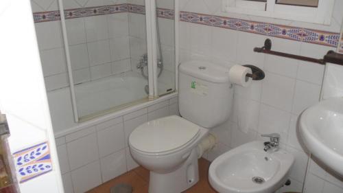 Bathroom – Hostal Suárez