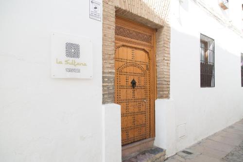 Foto del exterior de La Sultana Apartamentos
