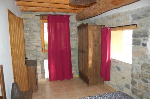 Foto di una camera da Apartamentos Borda Falceto