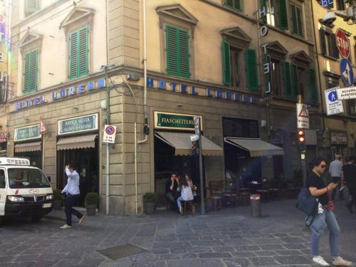 Foto del exterior de Hotel Lorena
