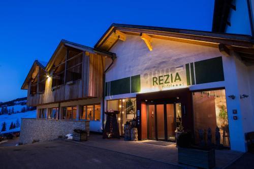 Foto del exterior de Hotel Rezia