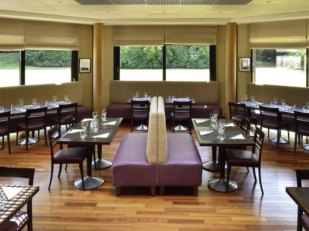 Foto de restauración de Hotel Novotel Bayeux