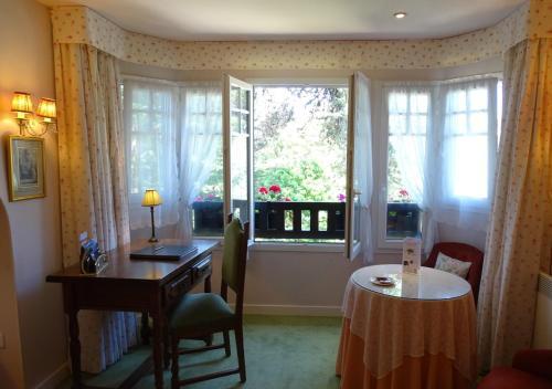 Foto de una habitación de TI AL LANNEC Hotel - Restaurant &amp;amp; Spa