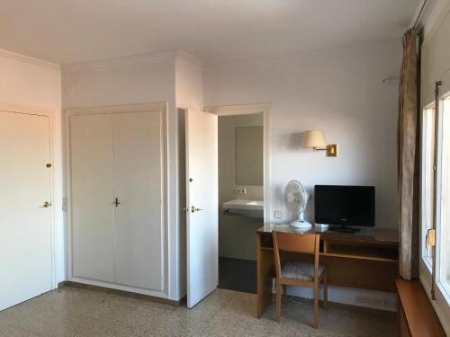 Foto de una habitación de Hostal Can Pou
